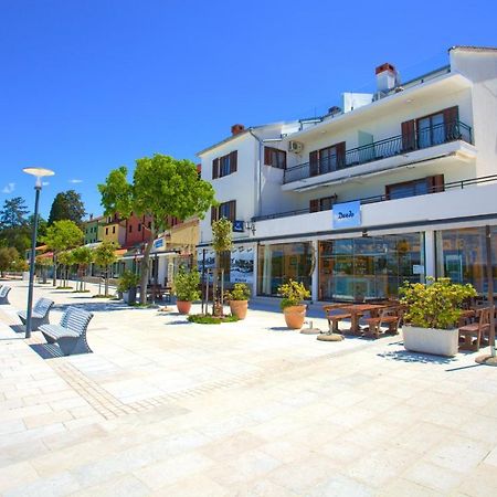Apartments Dundo Njivice Luaran gambar