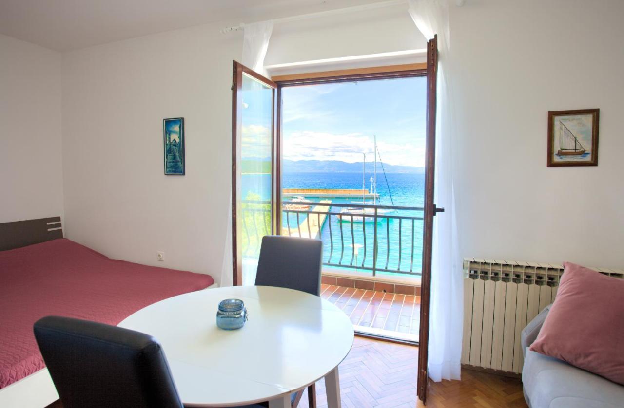 Apartments Dundo Njivice Luaran gambar