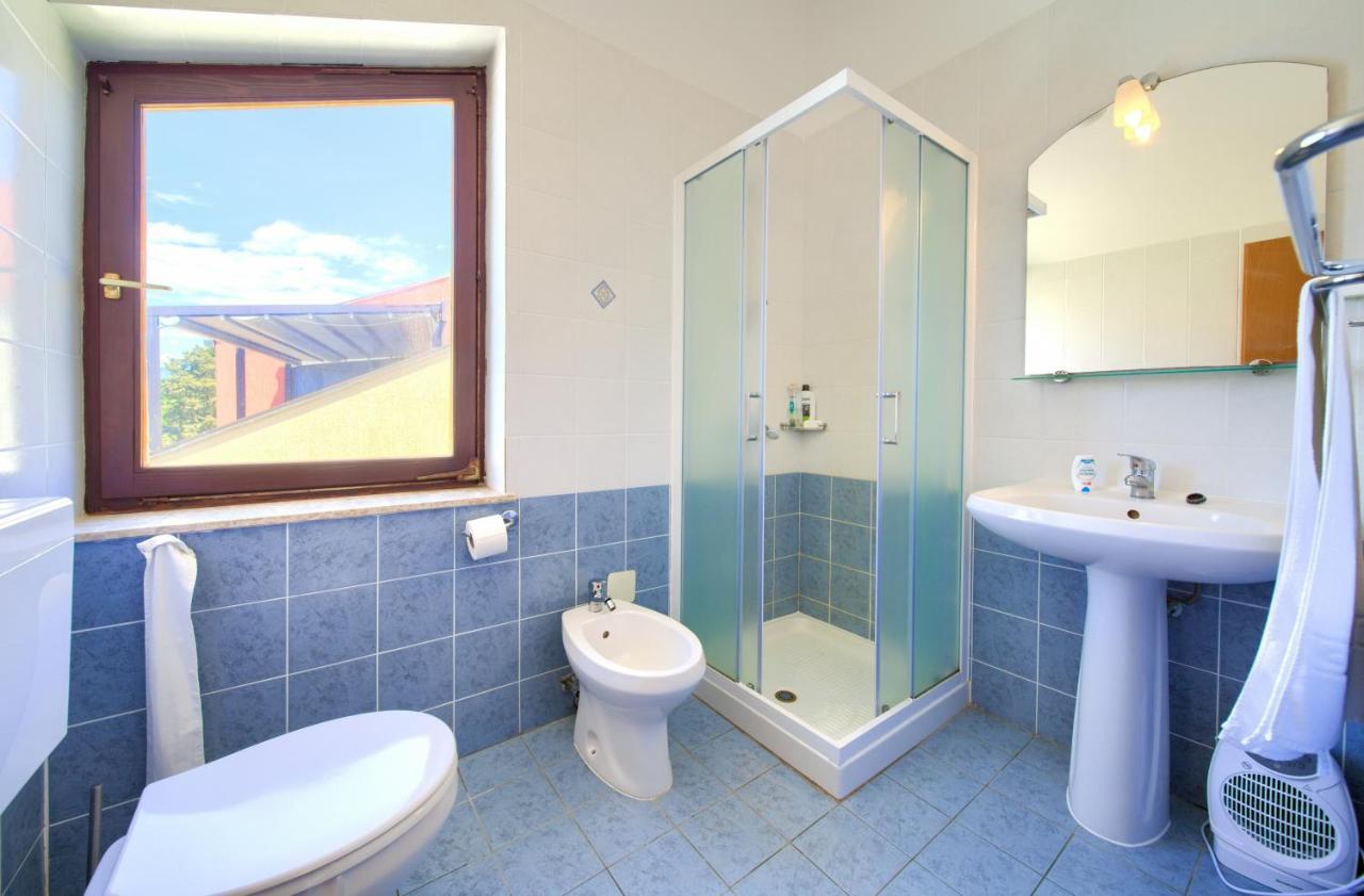 Apartments Dundo Njivice Luaran gambar