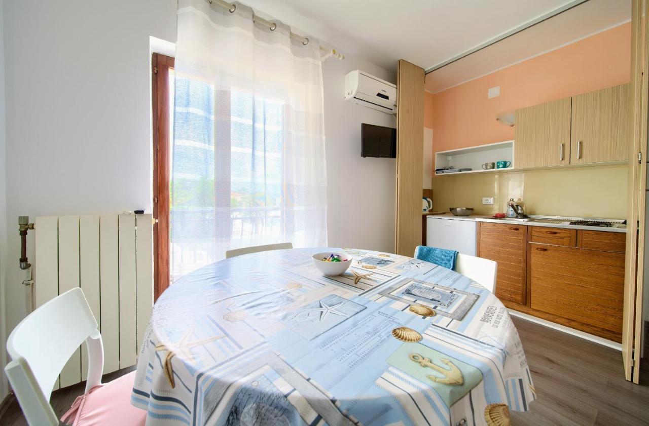Apartments Dundo Njivice Luaran gambar