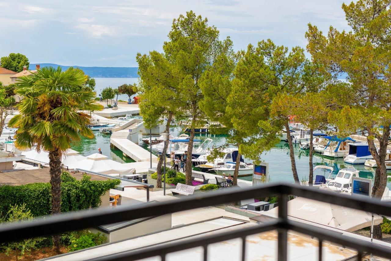 Apartments Dundo Njivice Luaran gambar