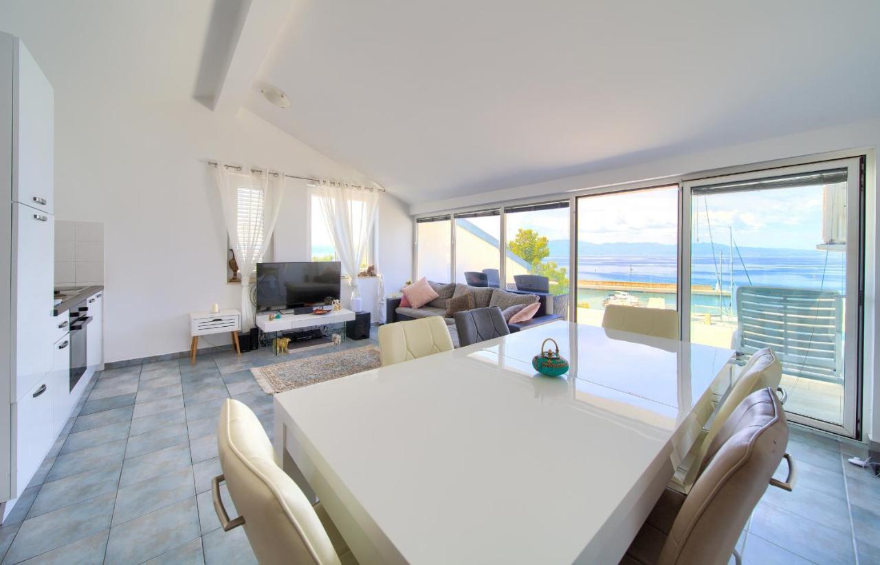 Apartments Dundo Njivice Luaran gambar