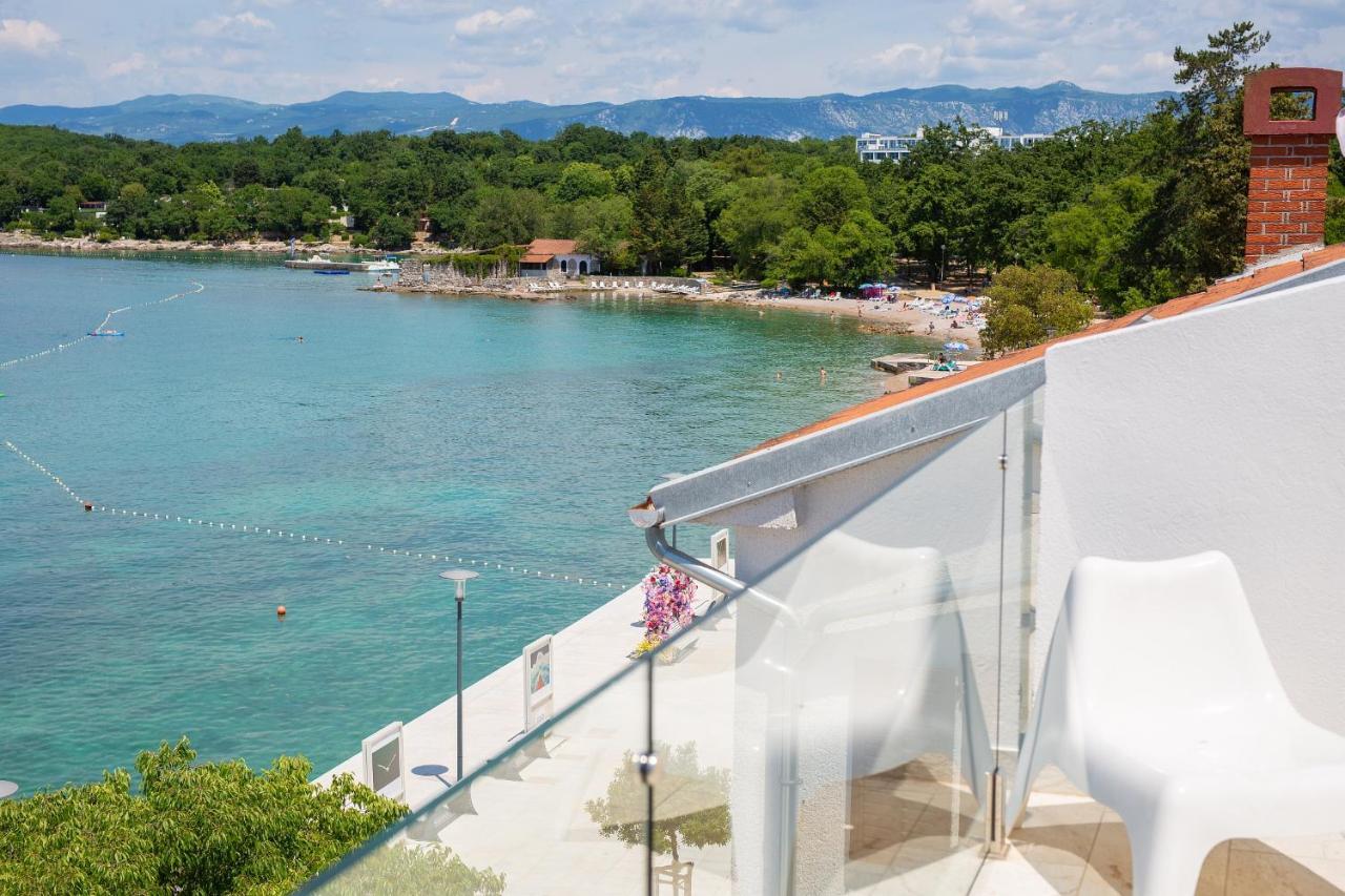 Apartments Dundo Njivice Luaran gambar